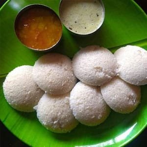 Idli sambar chutney